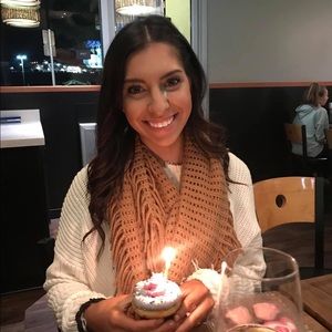 Meet your Posher, Julianna